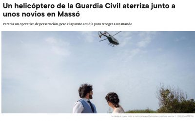 Un helicóptero de la Guardia Civil aterriza junto a unos novios BrunSantervás